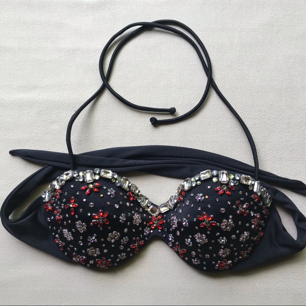 VICTORIAS SECRET BATHING SUIT TOP